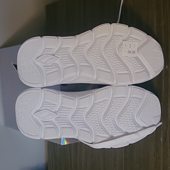 SKECHERS VEGAN GROOVE WAY LOW - Picture 3 of 4